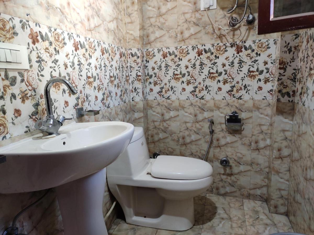 Hotel Balaji Далхаузи Экстерьер фото